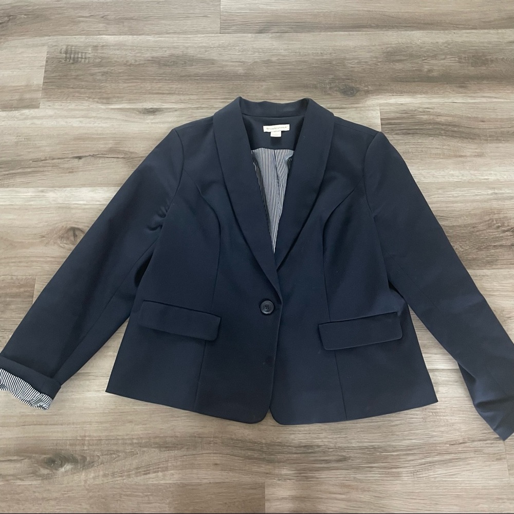 Blue Blazer Size Large Christopher Banks